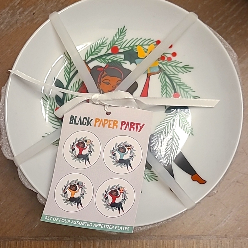 Black paper party appetizer plates